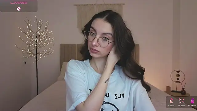 Real cutie1 online show from 04-28-26, 12:53