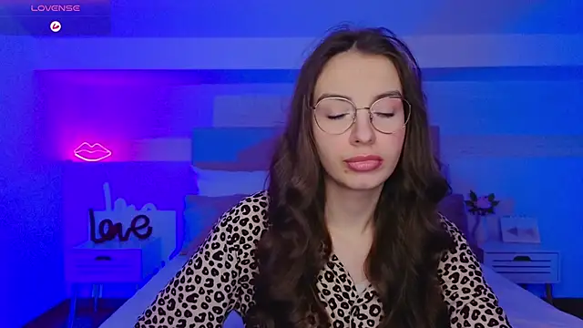 Real cutie1 online show from 11-16-25, 09:08