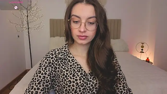 Real cutie1 online show from 04-30-26, 01:07