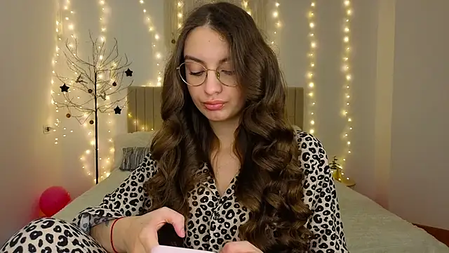 Real cutie1 online show from 01-08-26, 01:50