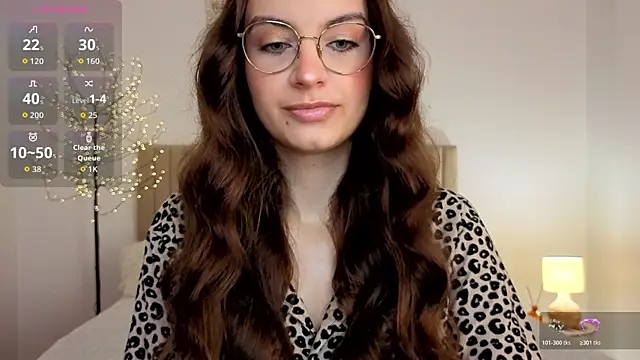 Real cutie1 online show from 06-24-26, 12:59
