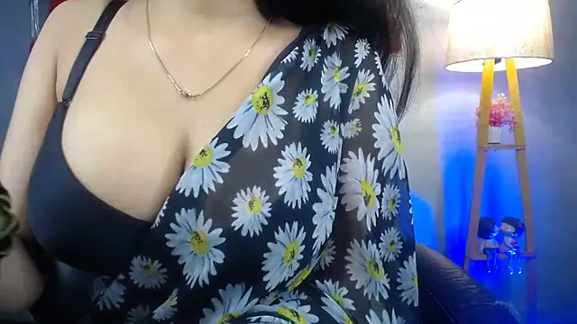 kiara 1122 online show from 04-15-26, 10:21