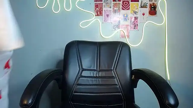 Snapshot of kiara_1122 chatting on 02-07-26, 09:12 kiara 1122 online show from 02-07-26, 09:12