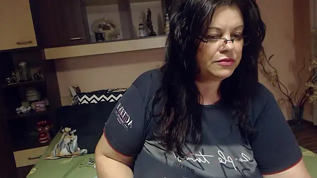 Claudia 71love online show from 10-24-25, 09:25