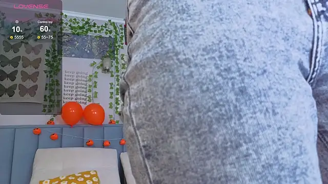 Ashley Pierce online show from 11-04-25, 04:16