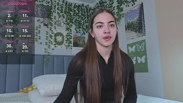 Snapshot of Ashley_Pierce chatting on 10-03-25, 04:14 Ashley Pierce online show from 10-03-25, 04:14