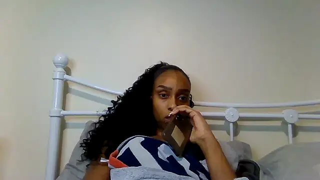 Snapshot of Hazel_Dollxx chatting on 01-13-26, 12:09 Hazel Dollxx online show from 01-13-26, 12:09