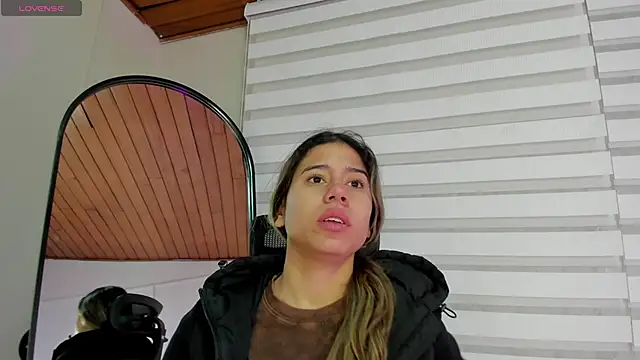 Rachell criss online show from 12-21-25, 04:03