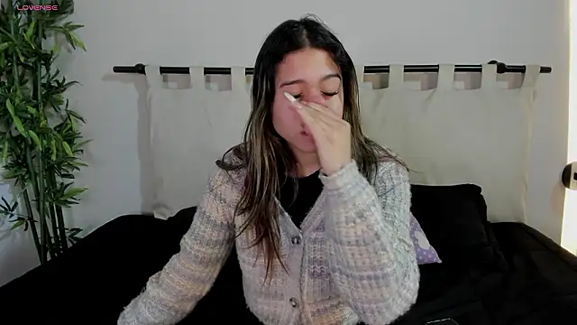 Rachell criss online show from 03-17-26, 04:15