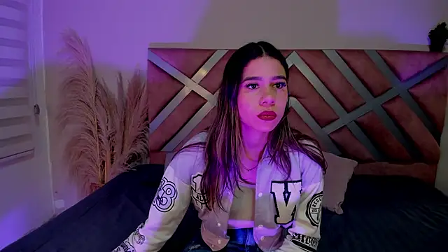 Rachell criss online show from 04-02-26, 04:08