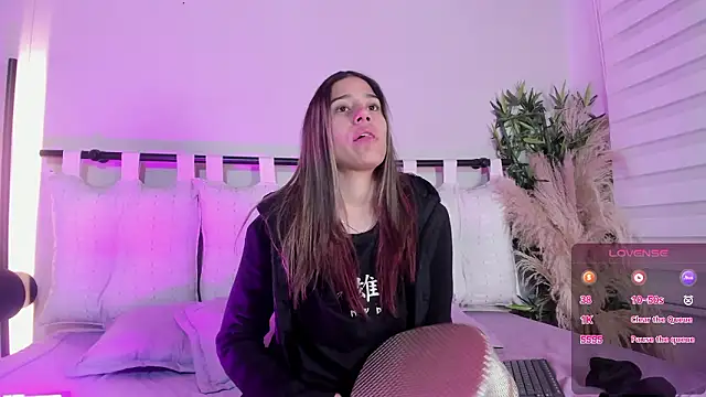 Snapshot of Rachell_criss chatting on 02-03-26, 04:21 Rachell criss online show from 02-03-26, 04:21