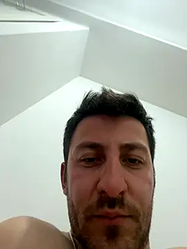 Snapshot of emredenizz07 chatting on 10-10-25, 10:54 emredenizz07 online show from 10-10-25, 10:54