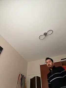 emredenizz07 online show from 12-15-25, 06:19