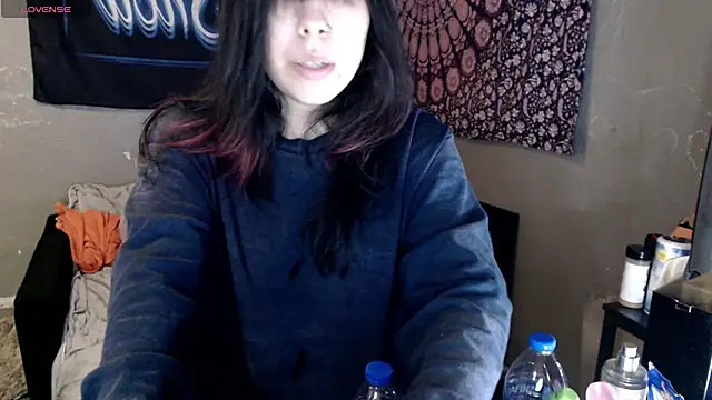 London Ray online show from 11-29-25, 12:44