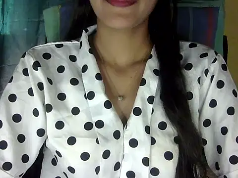 zara Khan0 online show from 10-22-25, 03:50
