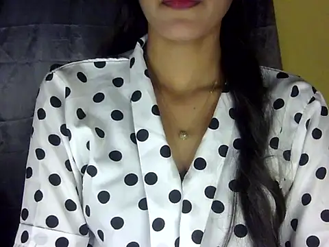 zara Khan0 online show from 10-03-25, 02:18