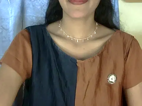 zara Khan0 online show from 09-18-25, 03:04