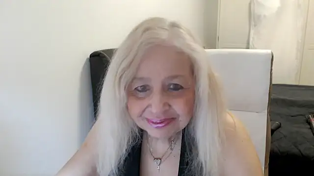 SusiLifeXXX online show from 03-15-26, 09:00