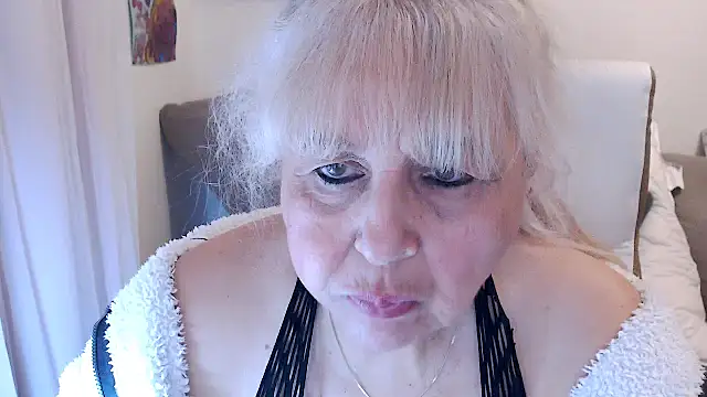 SusiLifeXXX online show from 11-17-25, 08:24