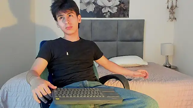 kaneky 07 online show from 10-19-25, 01:30