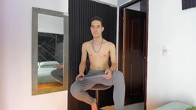 Snapshot of _Axel_09 chatting on 05-14-26, 03:58 Axel 09 online show from 05-14-26, 03:58