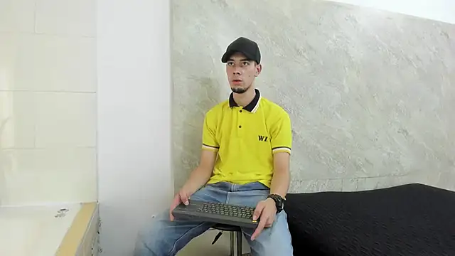 Snapshot of _Axel_09 chatting on 04-11-26, 04:20 Axel 09 online show from 04-11-26, 04:20