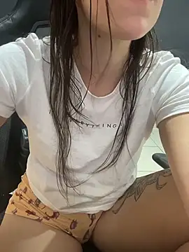 novinhacasada22 online show from 03-25-26, 10:30