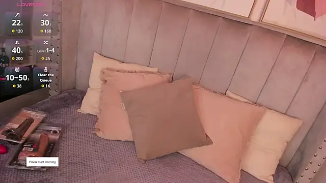 Snapshot of Seshat_Hitt chatting on 11-16-25, 03:33 Seshat Hitt online show from 11-16-25, 03:33