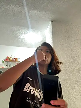 Nia Desire online show from 11-07-25, 01:43