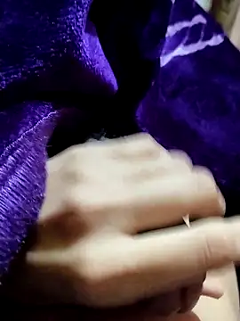 saneer69tew online show from 12-17-25, 07:52