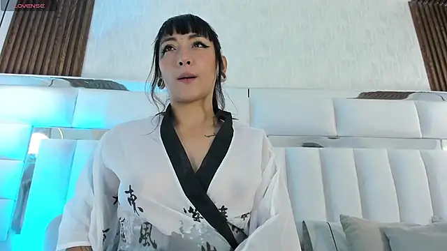 im kasumi online show from 10-21-25, 01:54