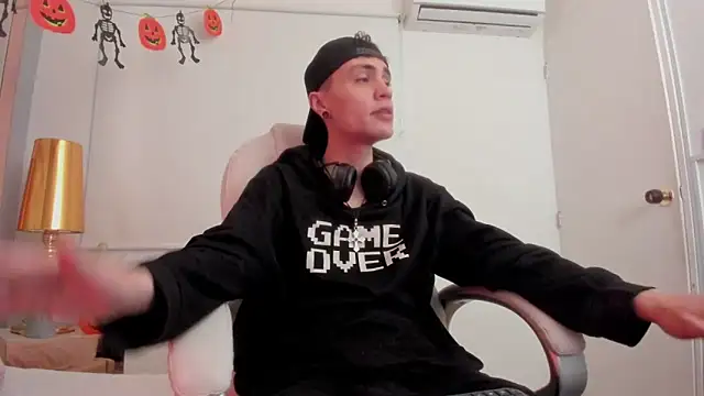 dark sun302 online show from 10-28-25, 09:58