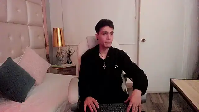 dark sun302 online show from 12-19-25, 02:59