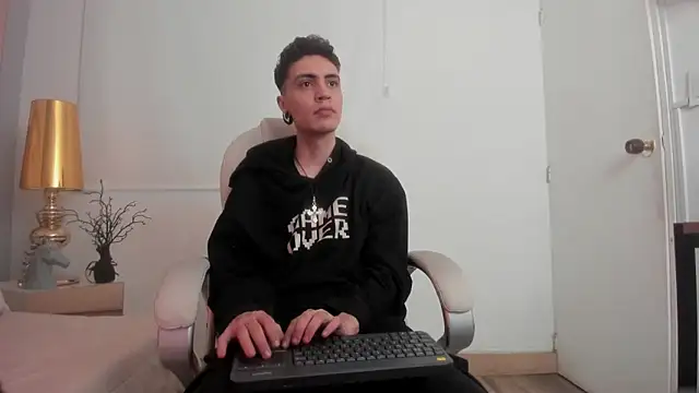 dark sun302 online show from 12-04-25, 09:58