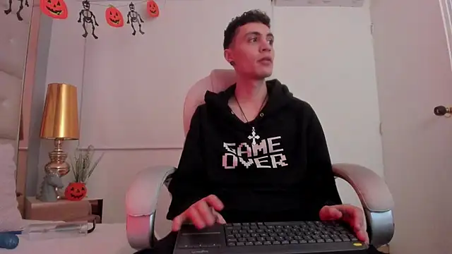 dark sun302 online show from 10-25-25, 03:06