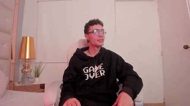 dark sun302 online show from 11-13-25, 09:51