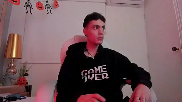 dark sun302 online show from 10-24-25, 03:16