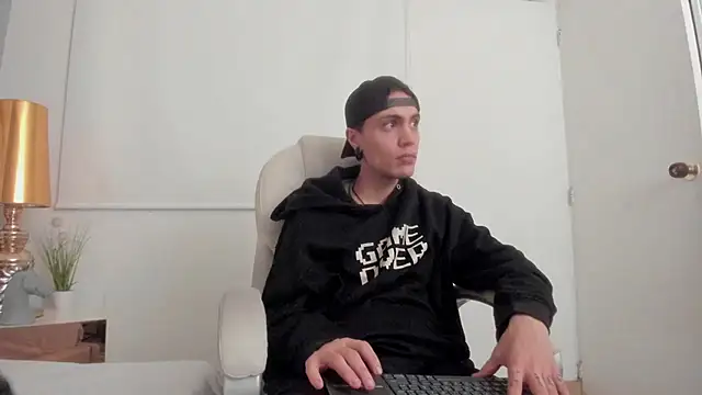 dark sun302 online show from 11-25-25, 09:59