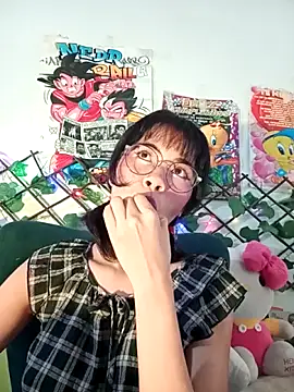 Snapshot of dolliette24 chatting on 05-08-26, 04:27 dolliette24 online show from 05-08-26, 04:27
