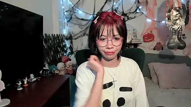 dolliette24 online show from 10-30-25, 08:50