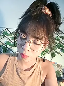 Snapshot of dolliette24 chatting on 05-18-26, 05:34 dolliette24 online show from 05-18-26, 05:34