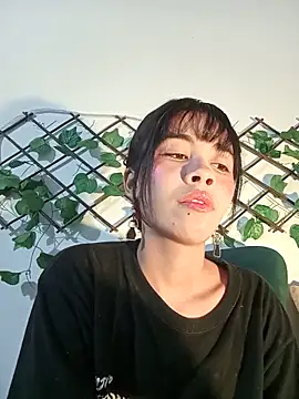 Snapshot of dolliette24 chatting on 05-20-26, 05:37 dolliette24 online show from 05-20-26, 05:37