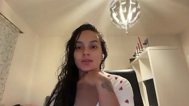 Maia Park online show from 06-04-26, 10:14
