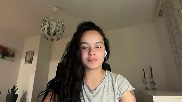 Maia Park online show from 04-15-26, 09:48