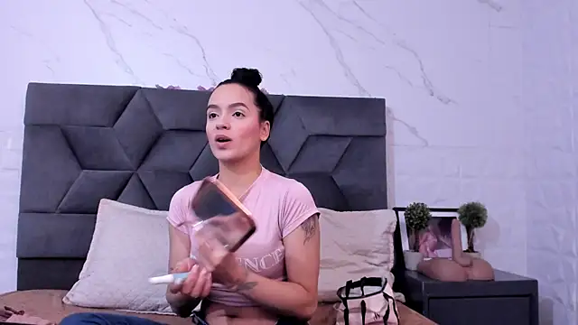 Maia Park online show from 11-22-25, 11:53