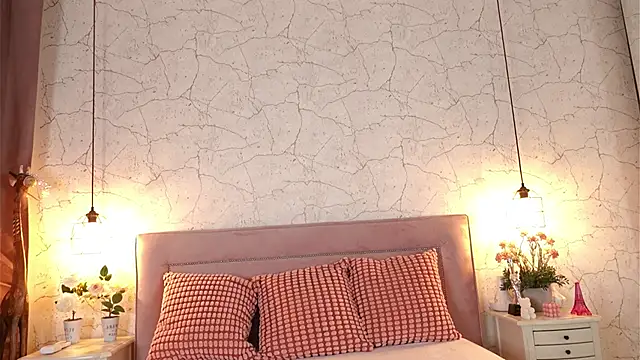 Snapshot of ChannelAngeless chatting on 06-12-26, 02:15 ChannelAngeless online show from 06-12-26, 02:15