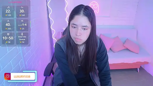 Luaxury tay online show from 09-13-25, 03:28