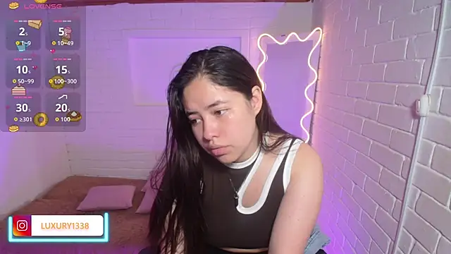 Luaxury tay online show from 10-16-25, 03:37