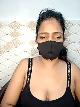 Snapshot of SonY-CaM2 chatting on 05-08-26, 05:17 SonY-CaM2 online show from 05-08-26, 05:17