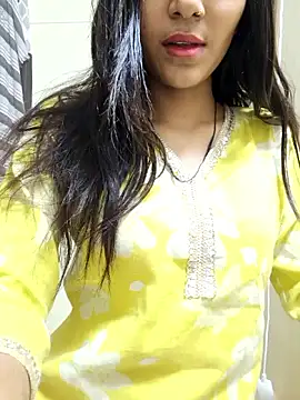 Snapshot of Raj-kumari chatting on 05-17-26, 05:46 Raj-kumari online show from 05-17-26, 05:46